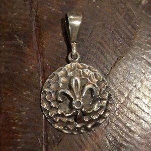 Sterling silver fleur de lis pendant